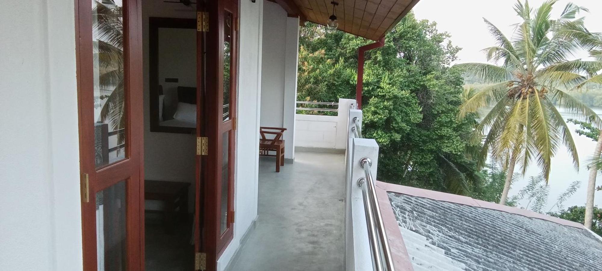 The Green Lagoon Villa Hikkaduwa Bagian luar foto